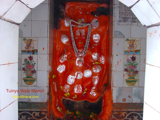 Sinduri Shri Hanuman Vigrah, at The Right Back Side.